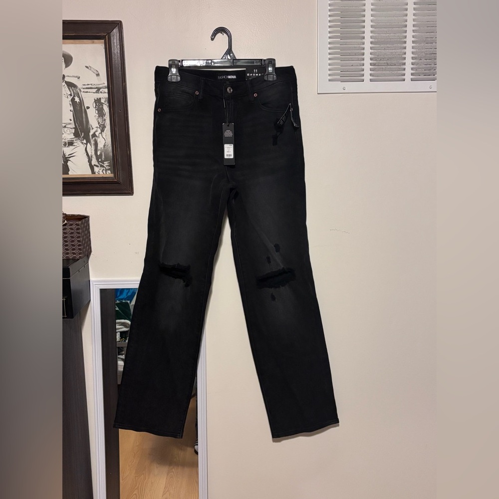 Women’s fashion nova jeans size 11 NWT